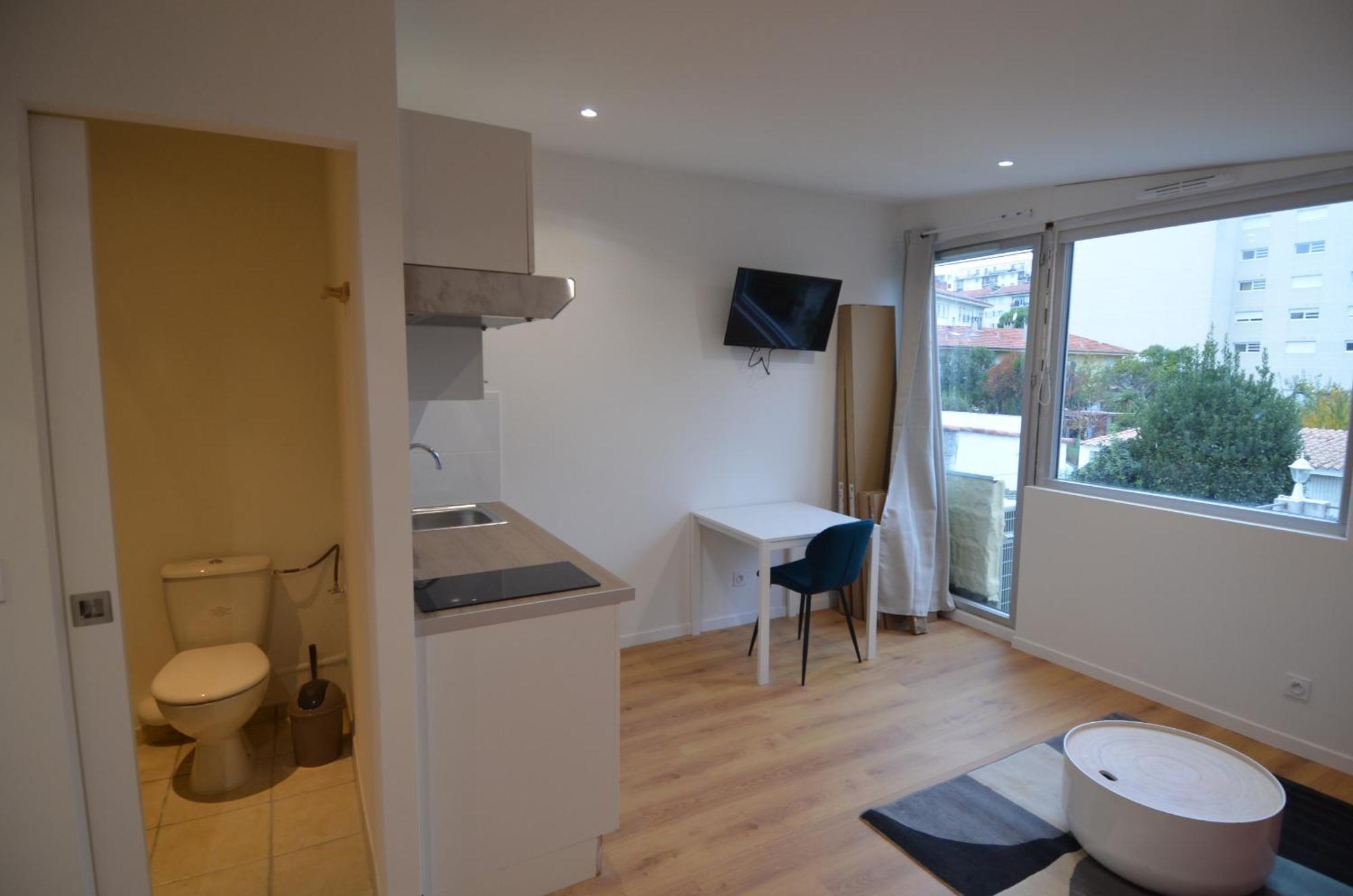 Studio Cassin - Next To Tramway Line 2 Near Airport Ница Екстериор снимка